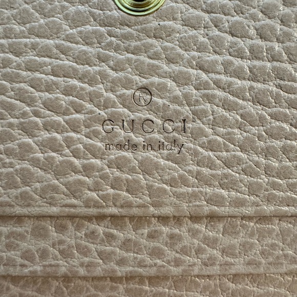 Gucci Women’s Double G Calf Leather Wallet in a Blush Pink! - Picture 10 of 15